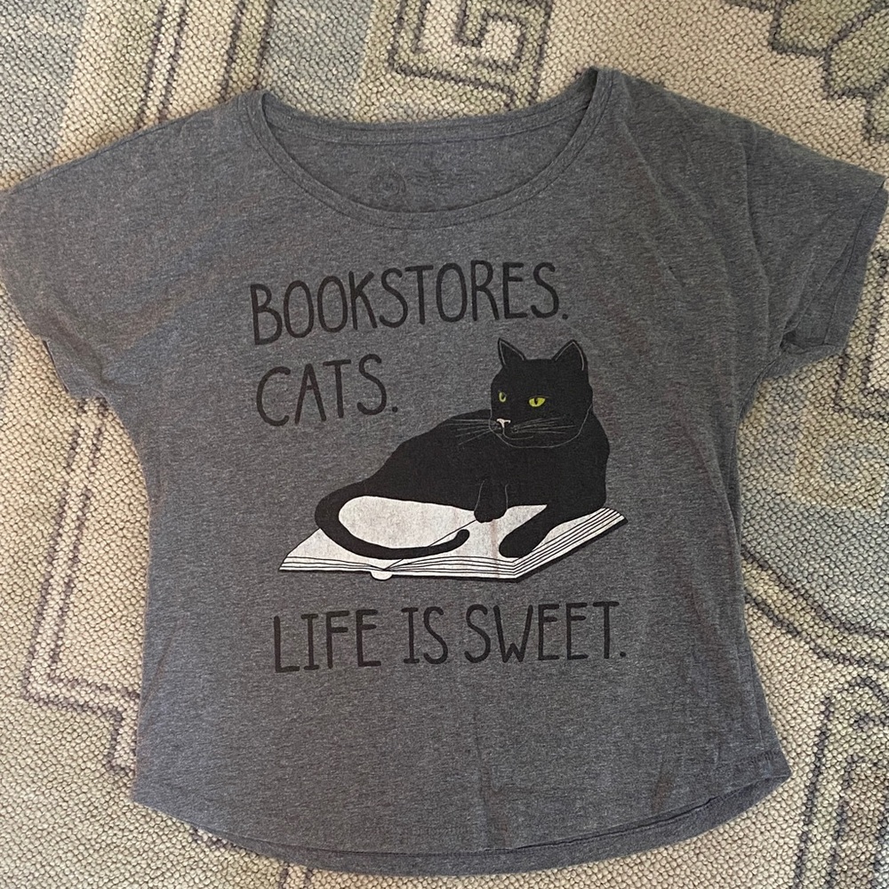 Bookstores, Cats, Life is Sweet scoop neck tee - medium